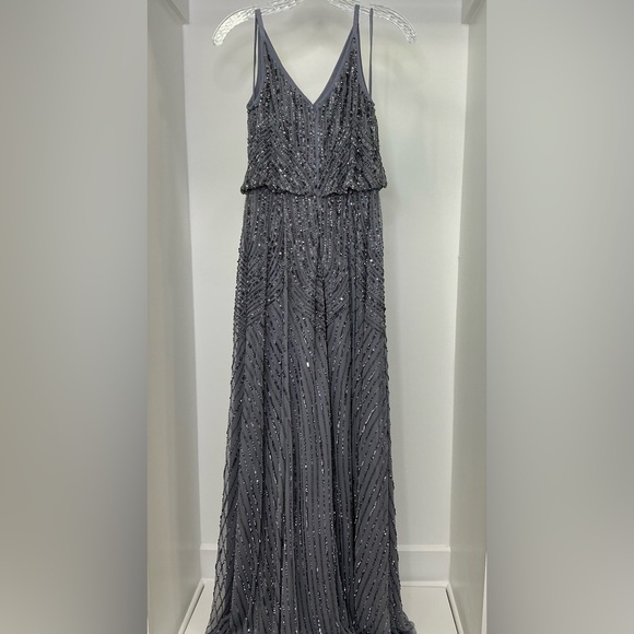 Elegant Gray Evening Gown - Picture 4 of 5